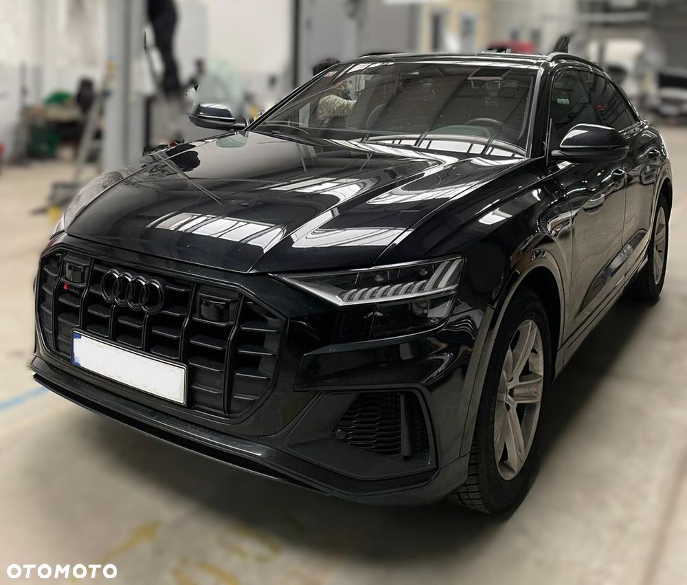 Audi SQ8 - 2