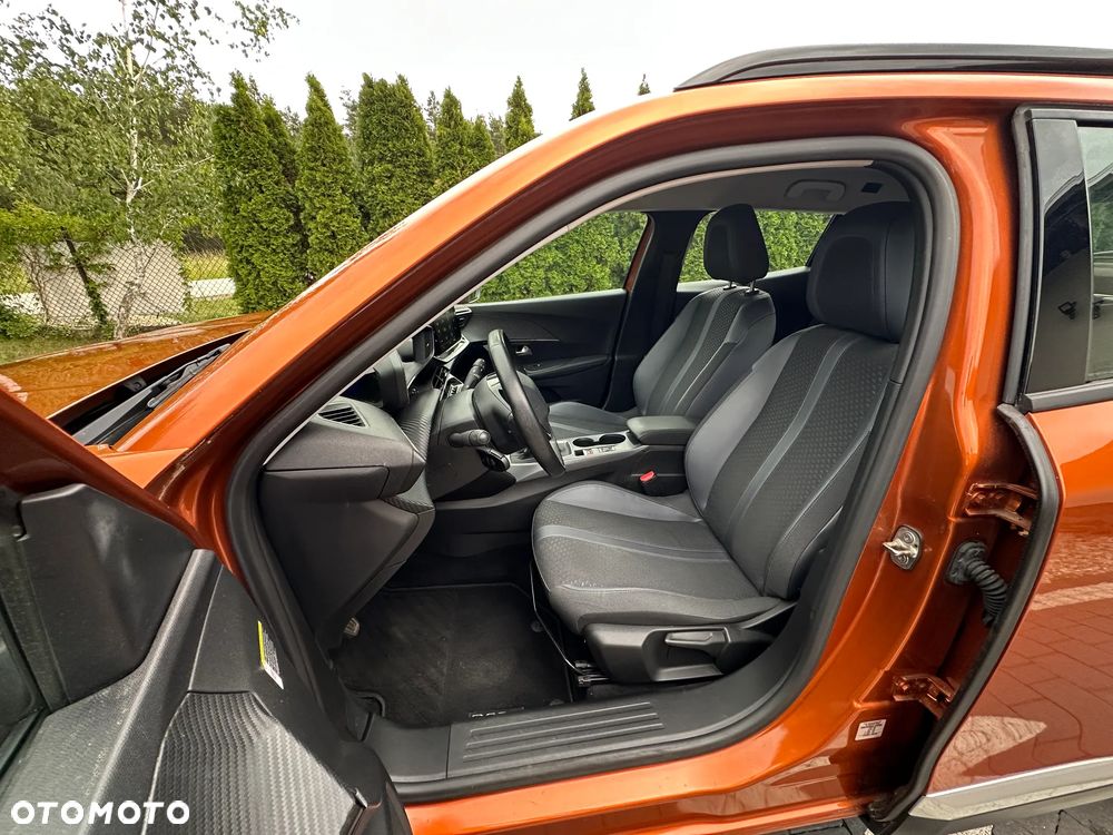 Peugeot 2008 PureTech 130 GPF Stop&Start Allure - 14