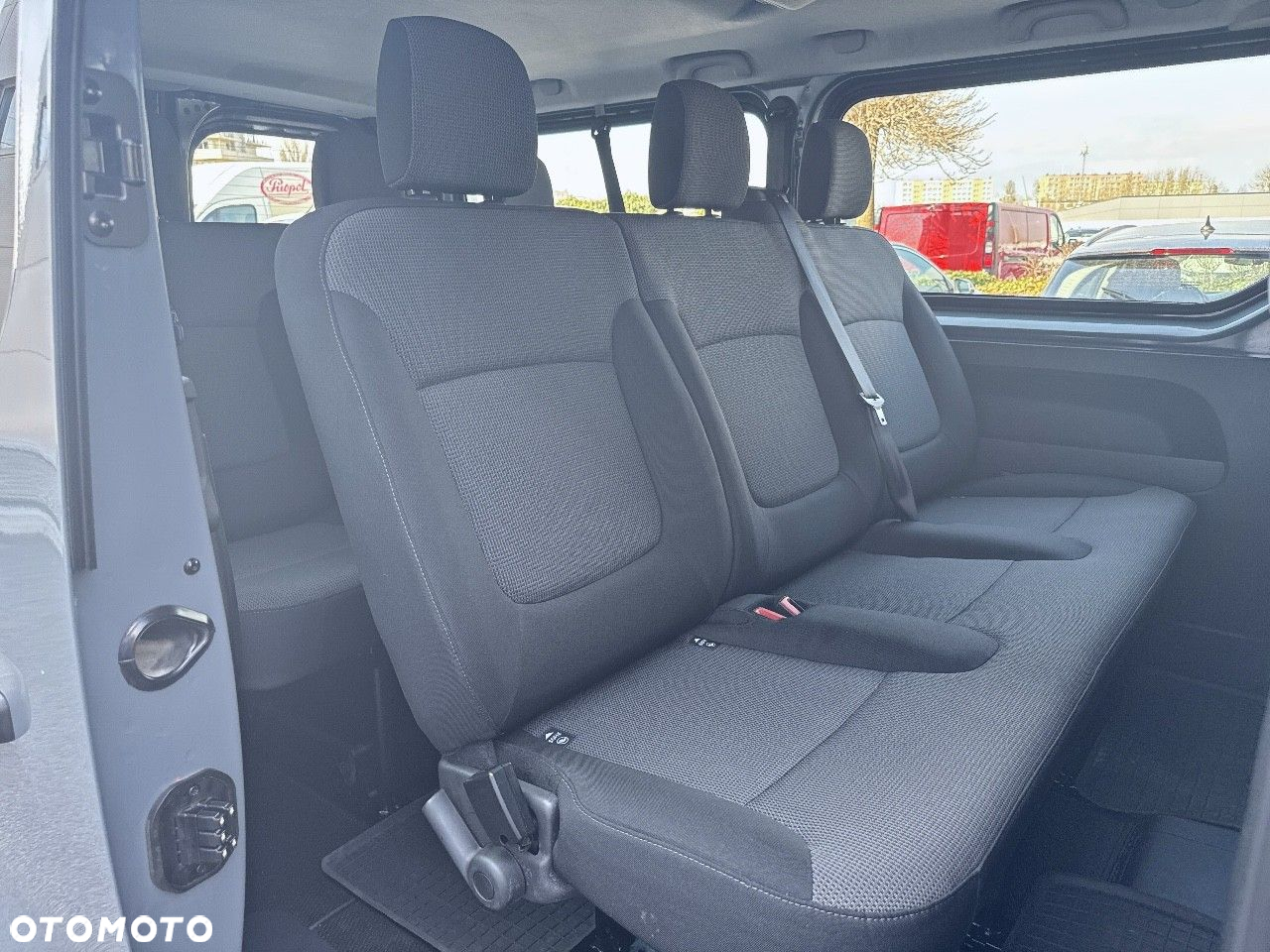 Renault Trafic - 10