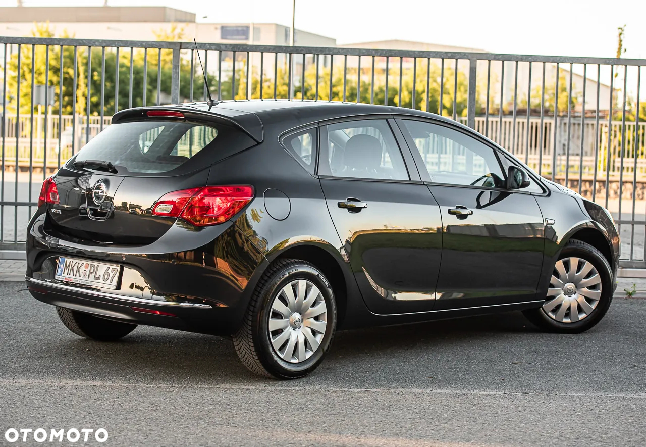 Opel Astra 1.4 Turbo Exklusiv - 13