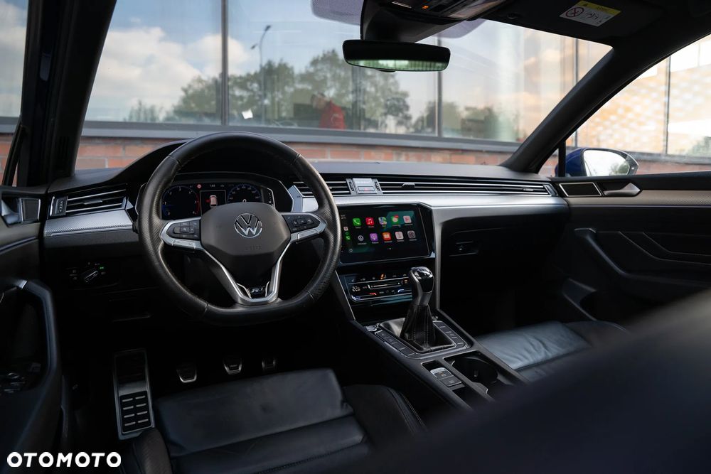 Volkswagen Passat 2.0 TDI SCR Highline - 28