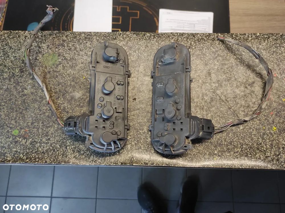 AUDI A4 B6 AVANT WKŁAD LAMPY PRAWY LEWY TYŁ KOMBI 8E9945258 8E9945257 CAŁE WYSYŁKA !!!!! - 1
