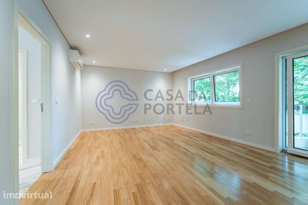 *Apartamento T3 Totalmente Remodelado na Foz do Douro | Varanda, Garag - Grande imagem: 4/28