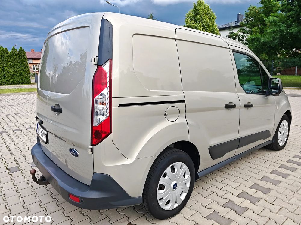 Ford Transit Connect - 10