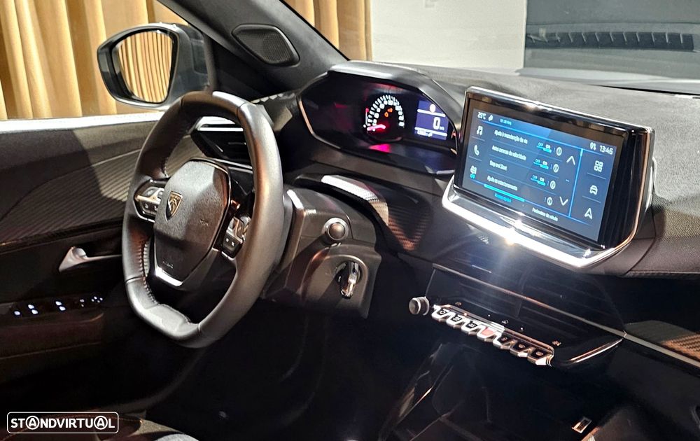 Mercedes-Benz E 220 d Cabrio 9G-Tronic AMG Line - 45