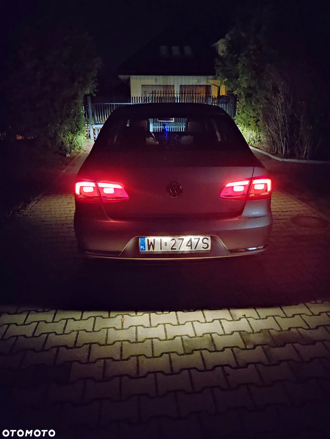Volkswagen Passat 1.6 TDI DPF BlueMot Comfortline - 5