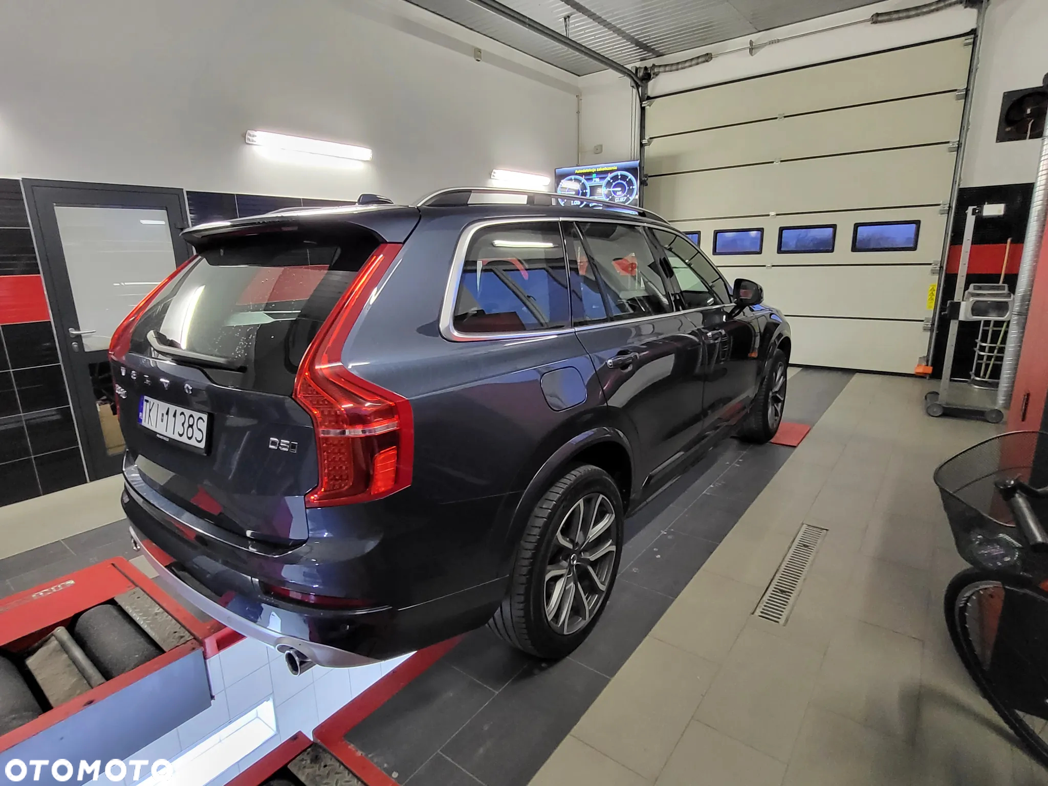 Volvo XC 90 - 6