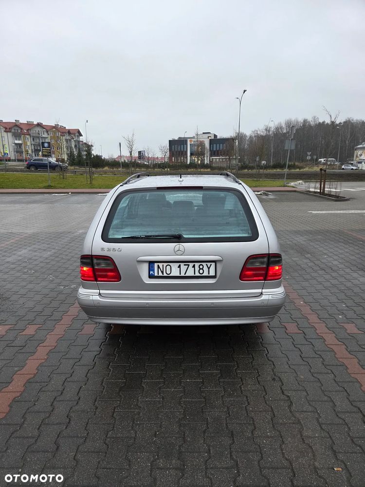 Mercedes-Benz Klasa E 280 T 4-Matic Avantgarde - 11