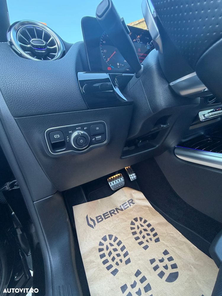 Mercedes-Benz GLA - 18