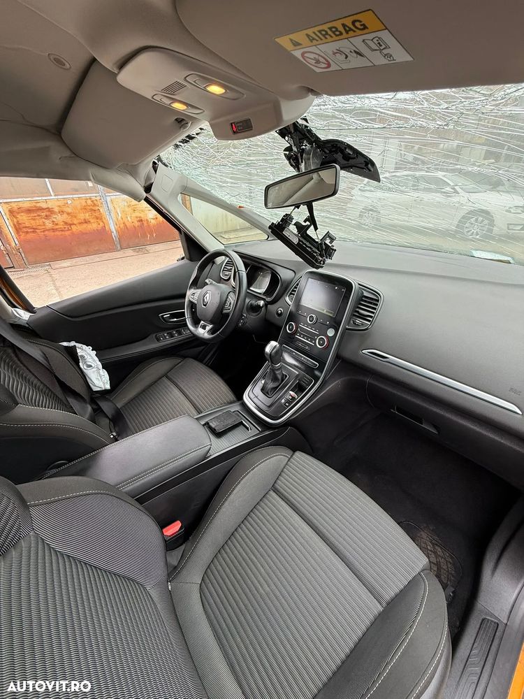 Renault Scenic ENERGY dCi 110 EDC EXPERIENCE - 17
