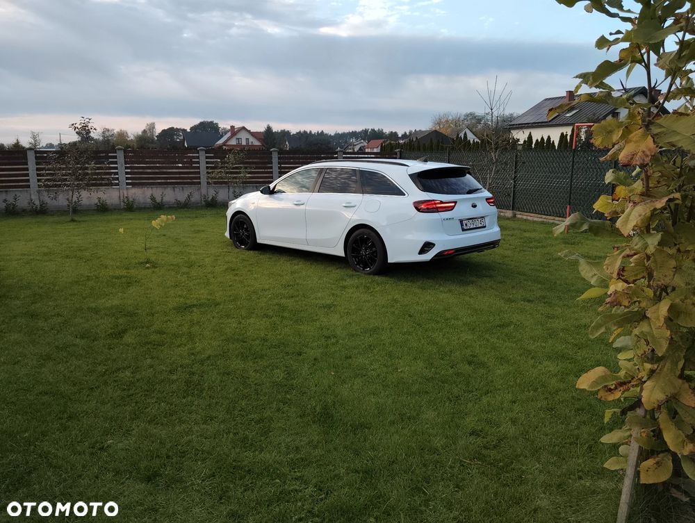 Kia Ceed - 26