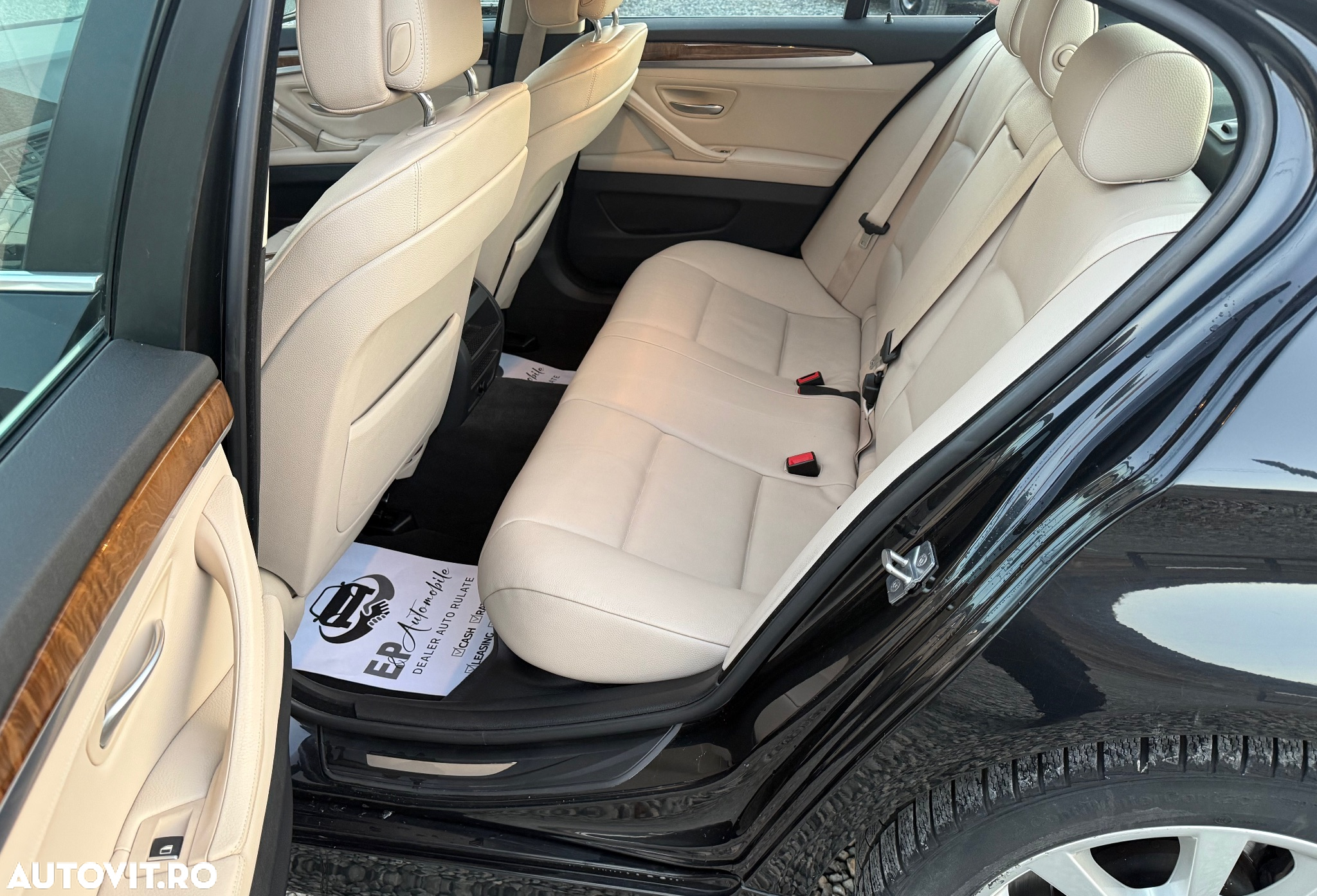BMW Seria 5 520i Aut. Modern Line - 16