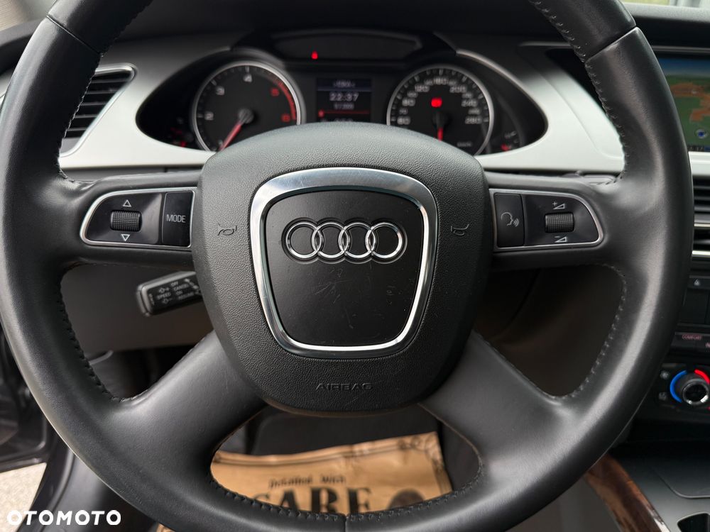 Audi A4 Avant 2.0 TDI Quattro - 33