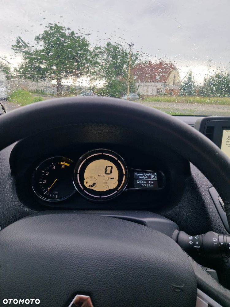 Renault Megane 1.5 dCi Zen EDC - 8