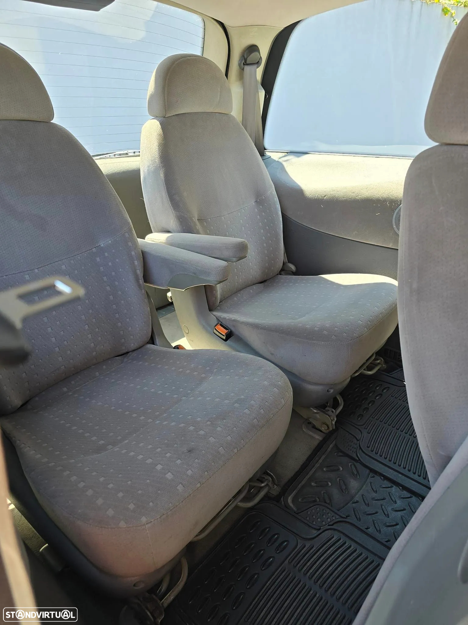 VW Sharan 1.9 TDi Confortline 7L - 12