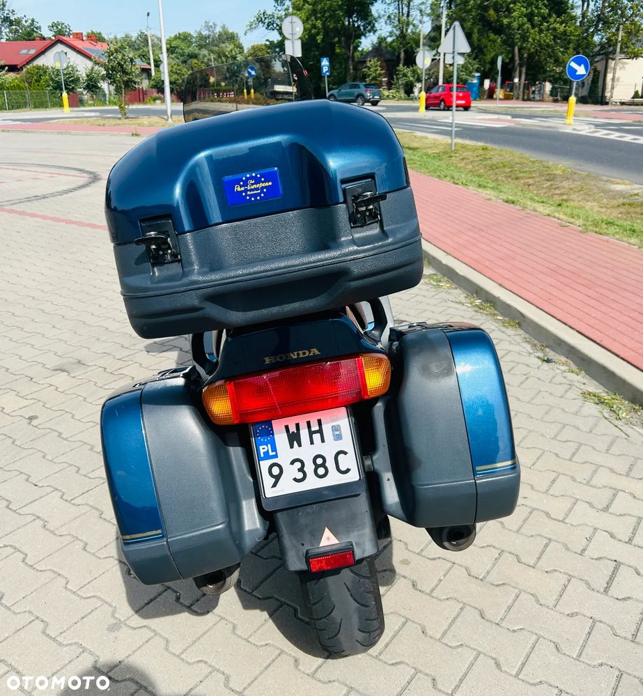 Honda ST - 5