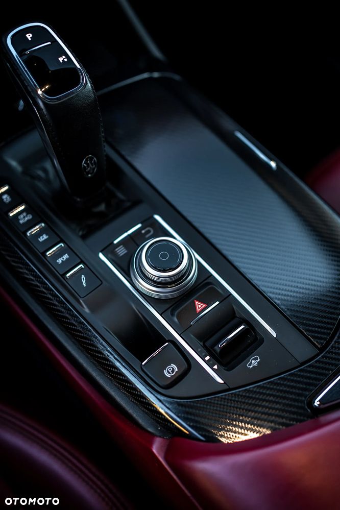 Maserati Levante - 11