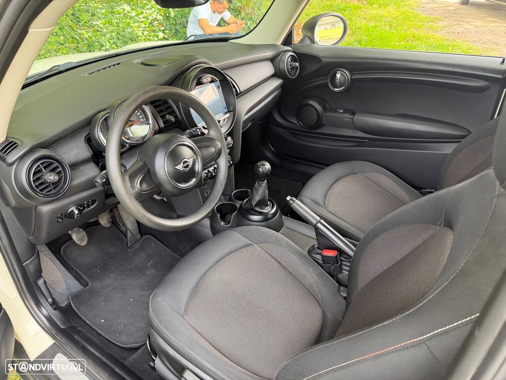 MINI 3 Portas Cooper D - 12