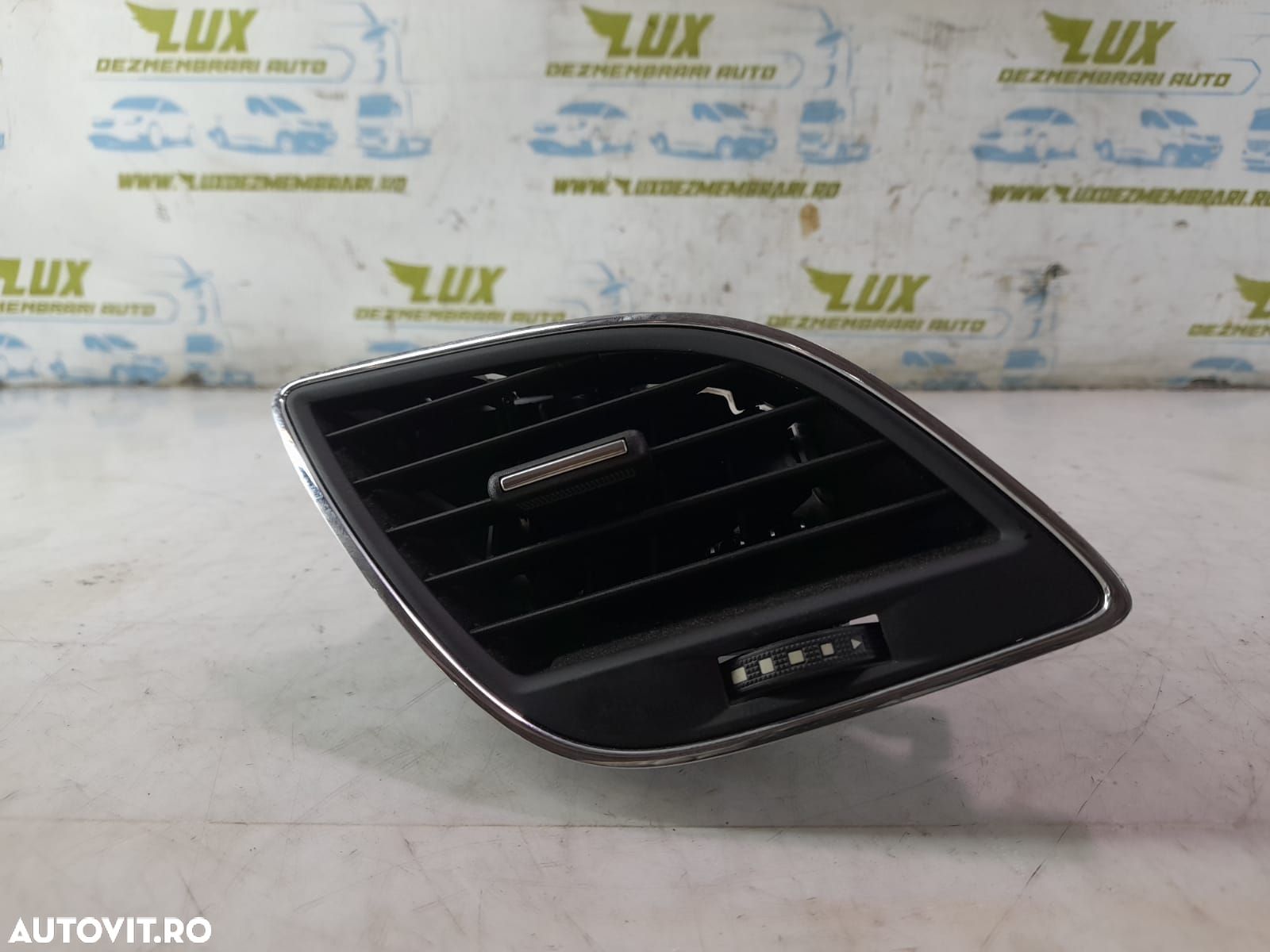 Grila ventilatie bord 5F1820902E Seat Leon 3 5F [2012 - 2016] 1.4 tsi - 1