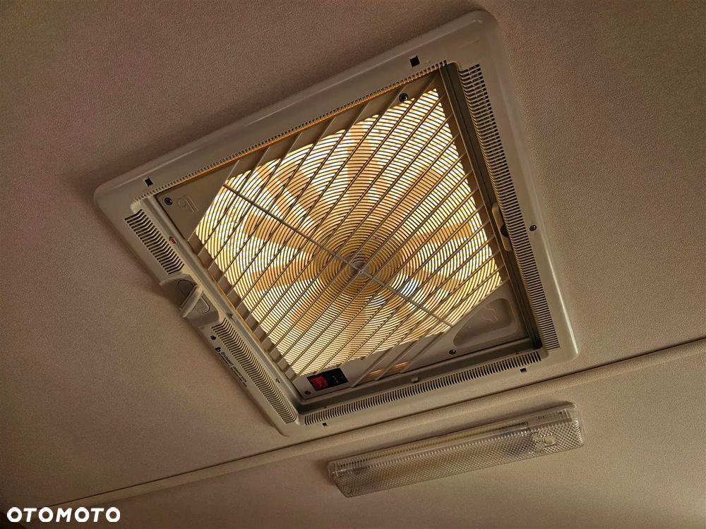 Inny Bardzo zadbana, czysta, dmc 1040 kg - 34