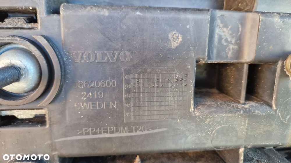 VOLVO XC90  ZDERZAK TYLNY TYŁ 08620600 - 10