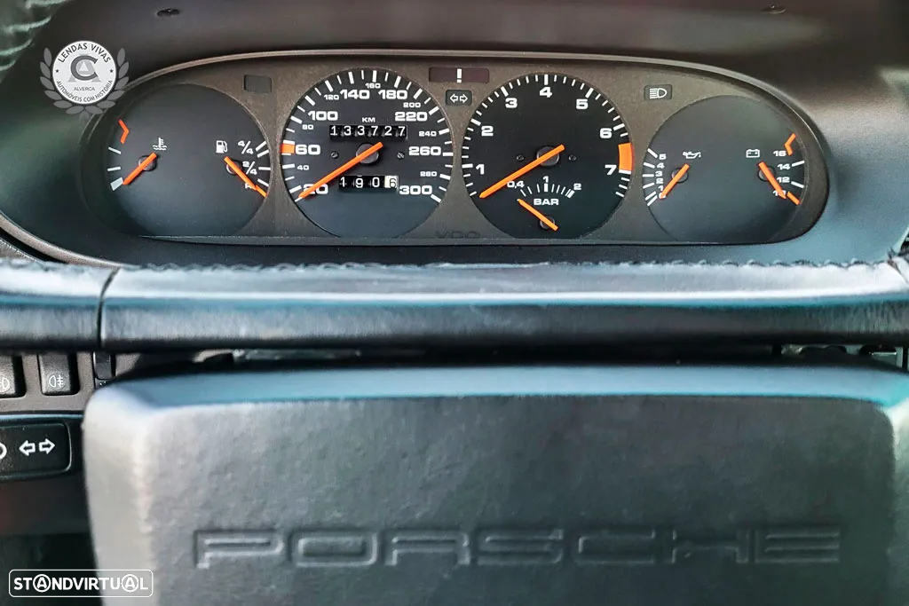 Porsche 944 Turbo S - 22
