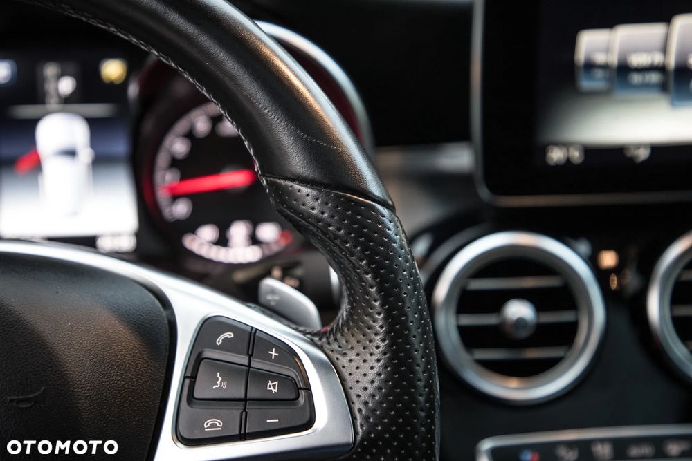 Mercedes-Benz GLC 300 4-Matic - 22