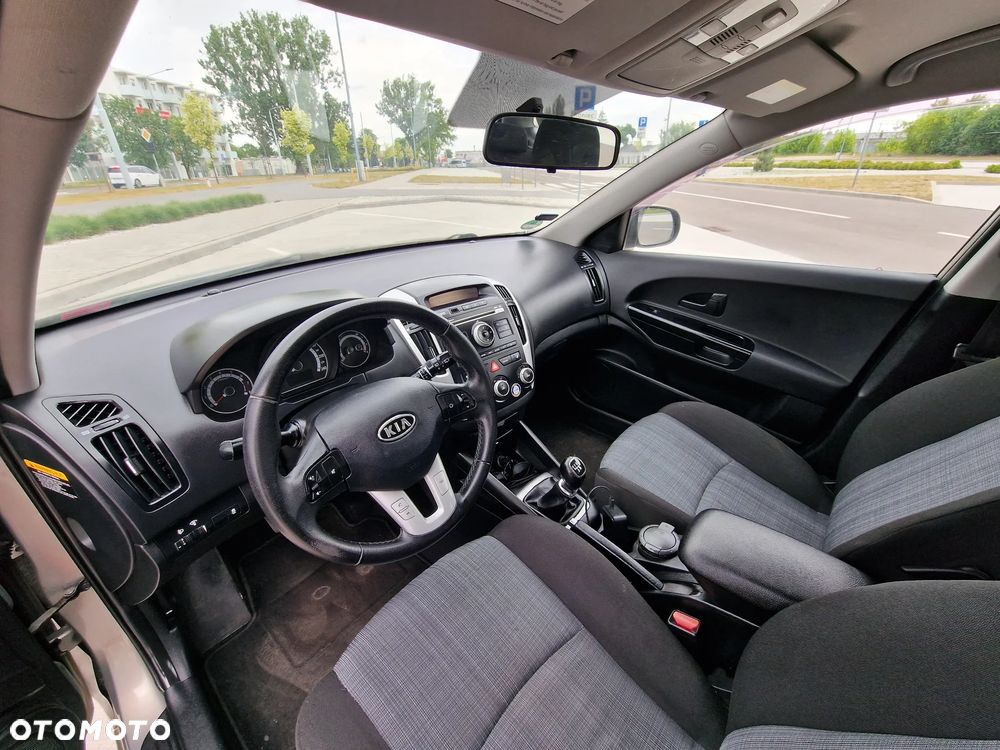 Kia Ceed 1.4 Comfort + - 8