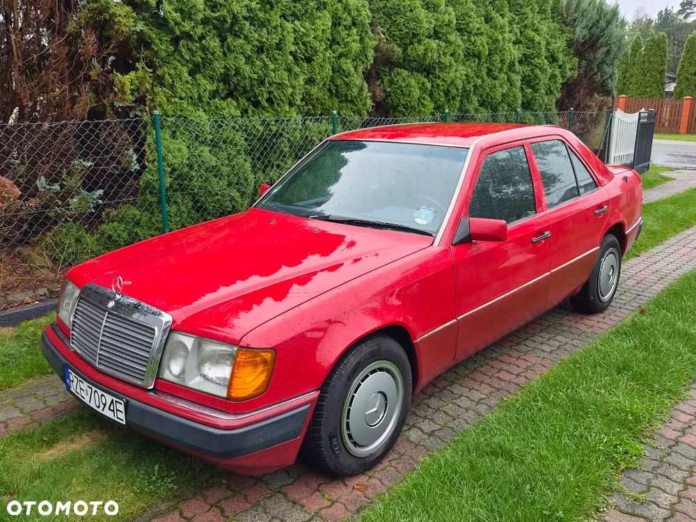 Mercedes-Benz W124 (1984-1993) - 1