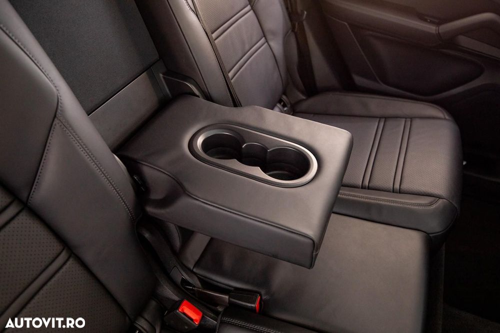 Porsche Cayenne Coupe - 16