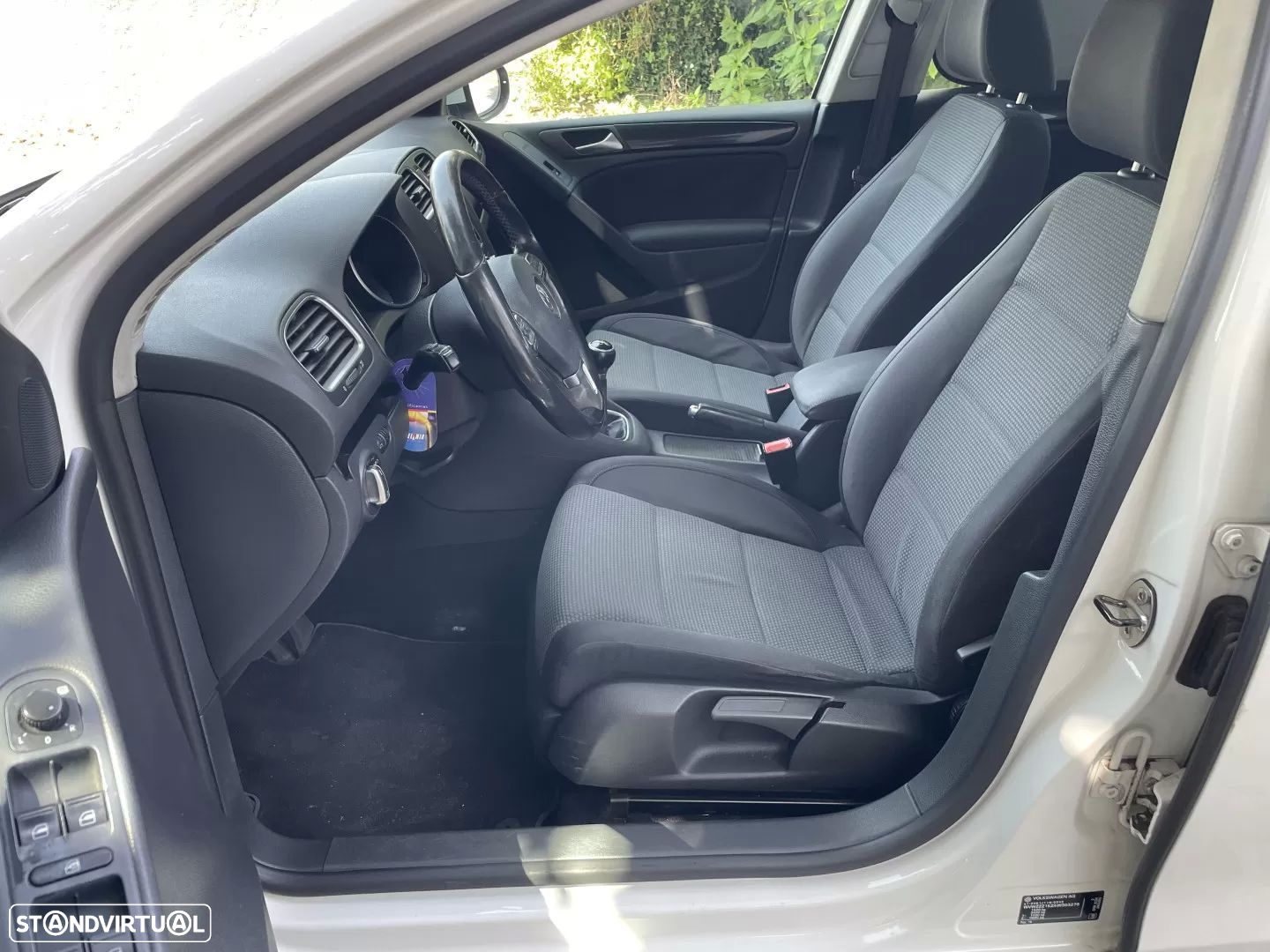 VW Golf 2.0 TDi Confortline - 10