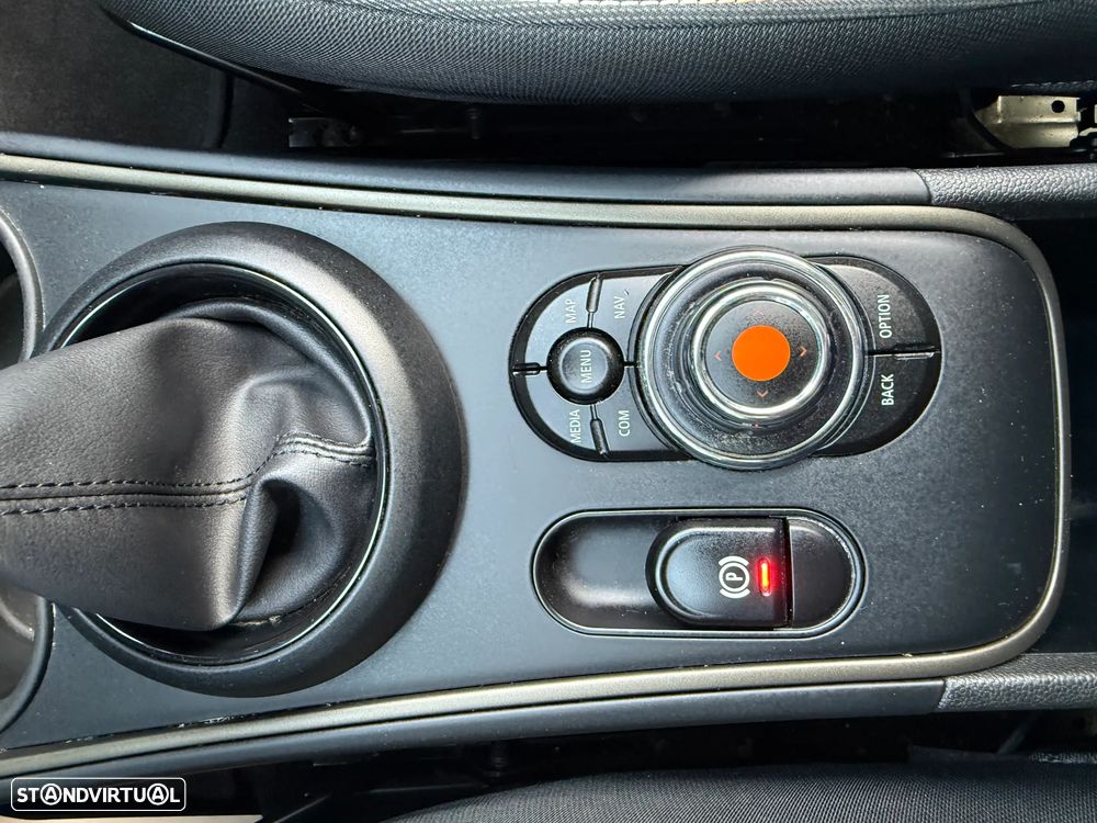 MINI Countryman Cooper SE ALL4 Auto - 44