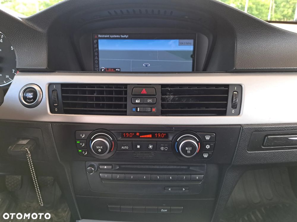 BMW Seria 3 - 23
