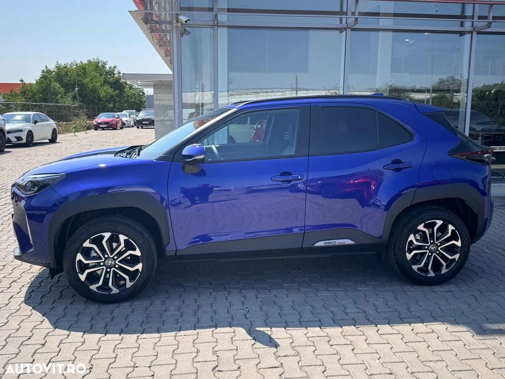 Toyota Yaris Cross 1.5 VVT-i HSD 4x2 Dynamic - 4