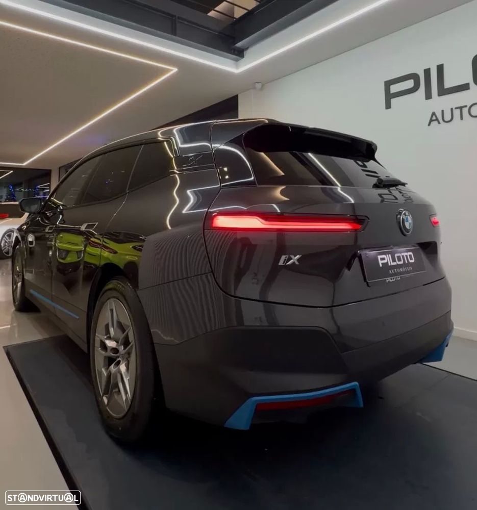 BMW iX xDrive 50 Pack Desportivo - 8