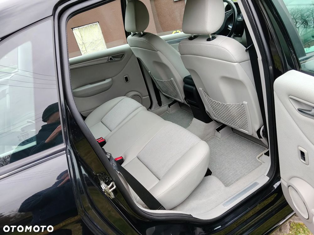 Mercedes-Benz Klasa B 180 CDI - 14