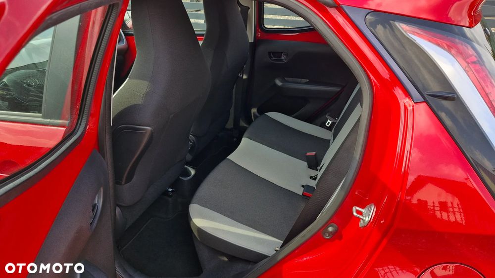 Toyota Aygo x-play - 8