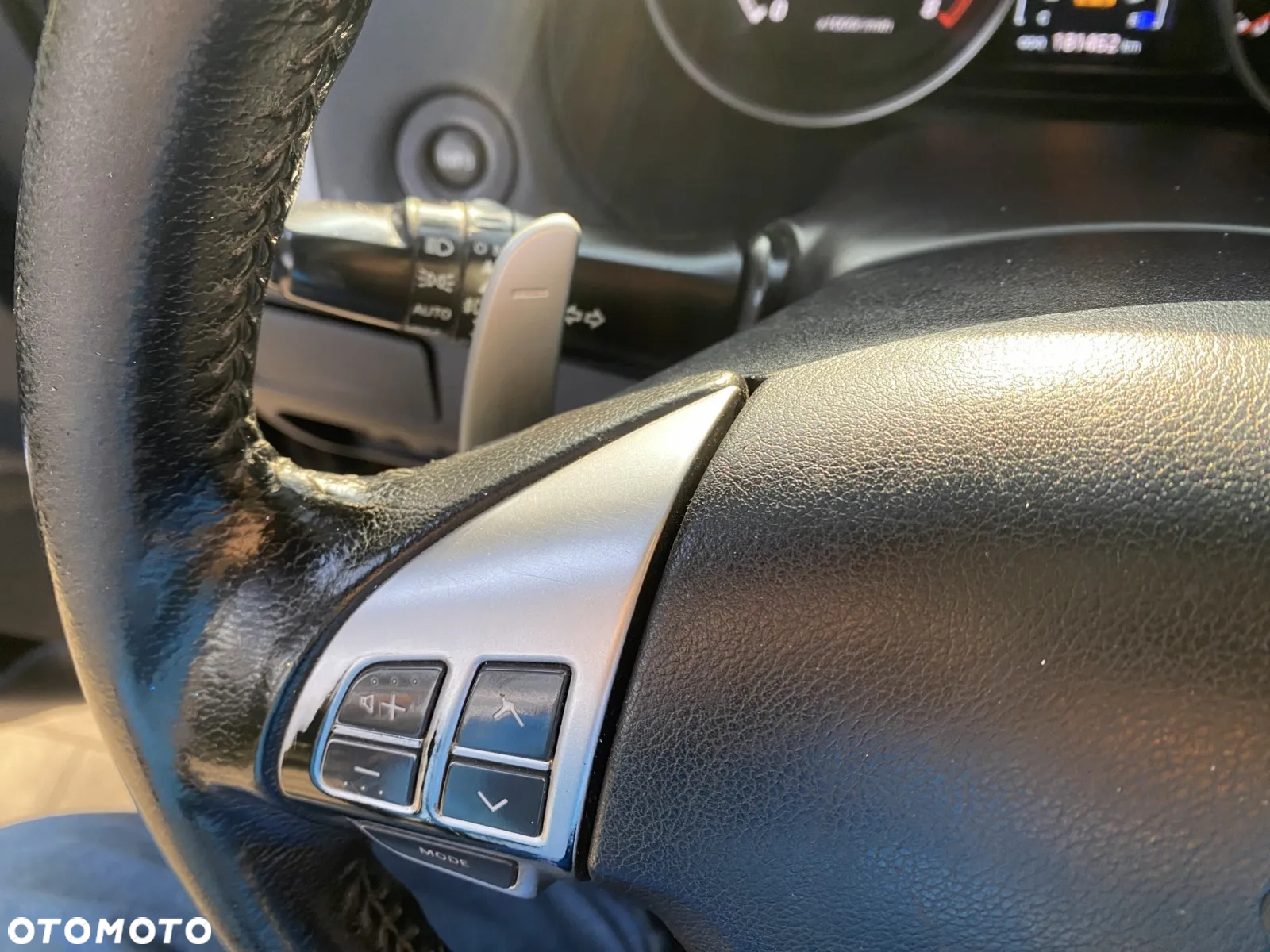 Mitsubishi Outlander - 11