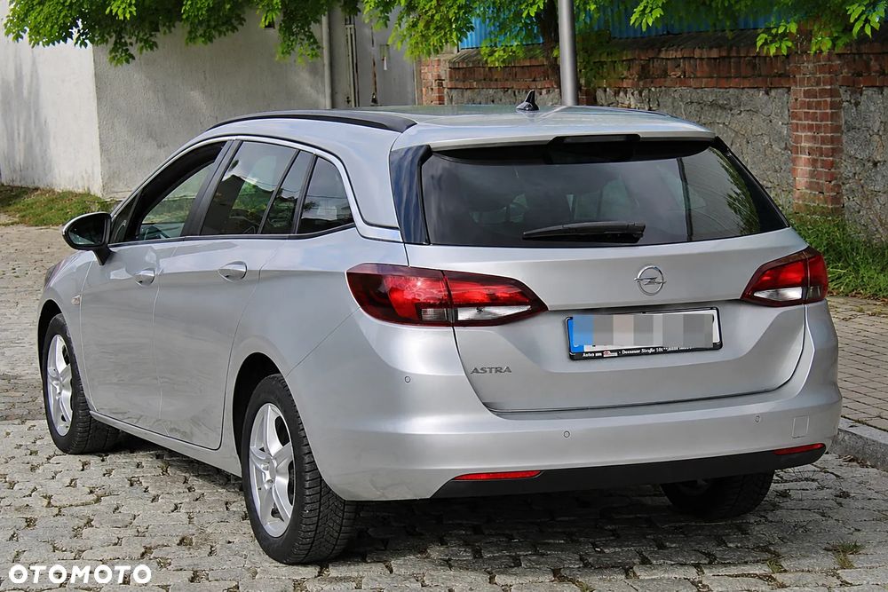 Opel Astra - 9