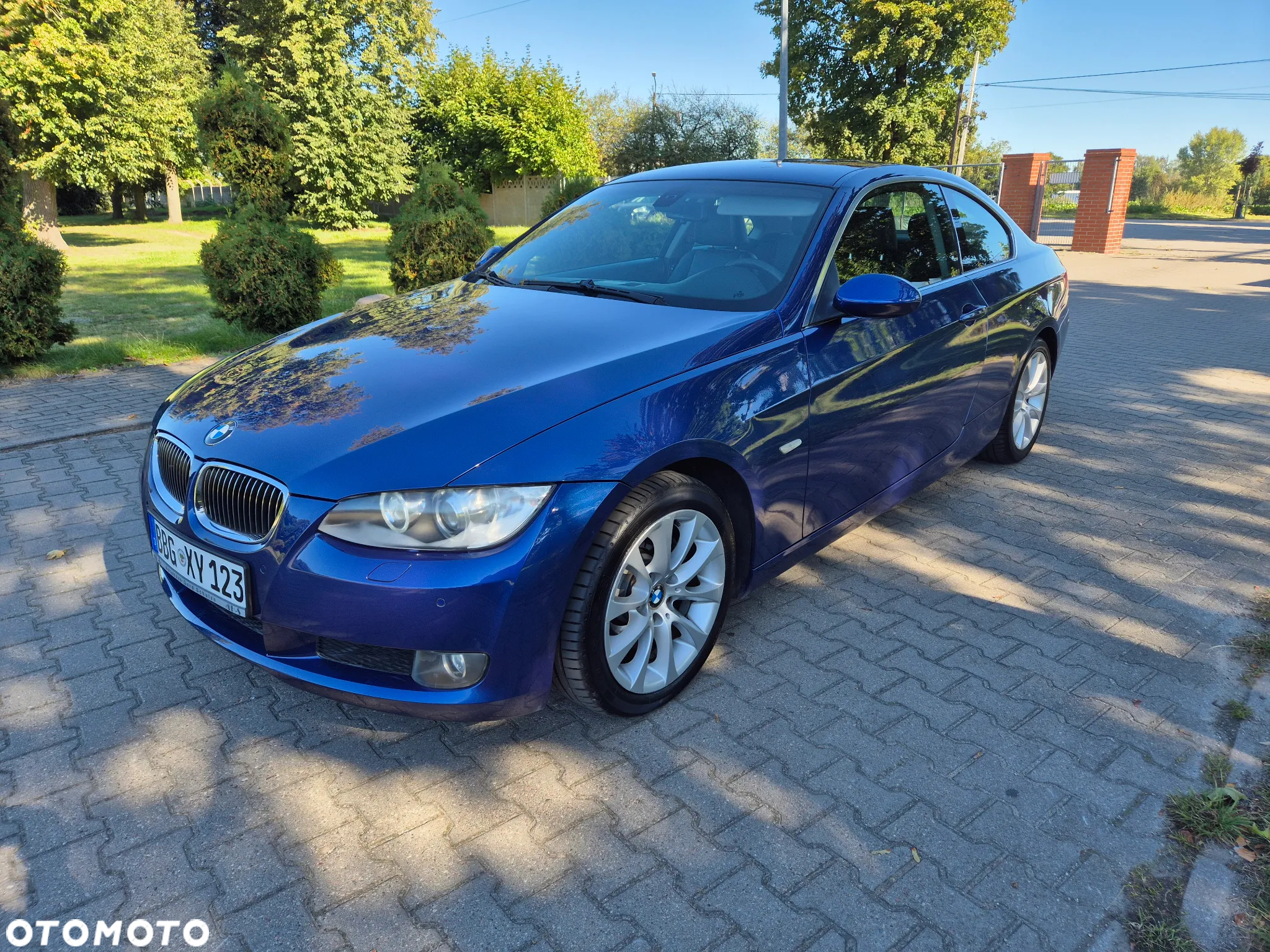 BMW Seria 3 325i - 2