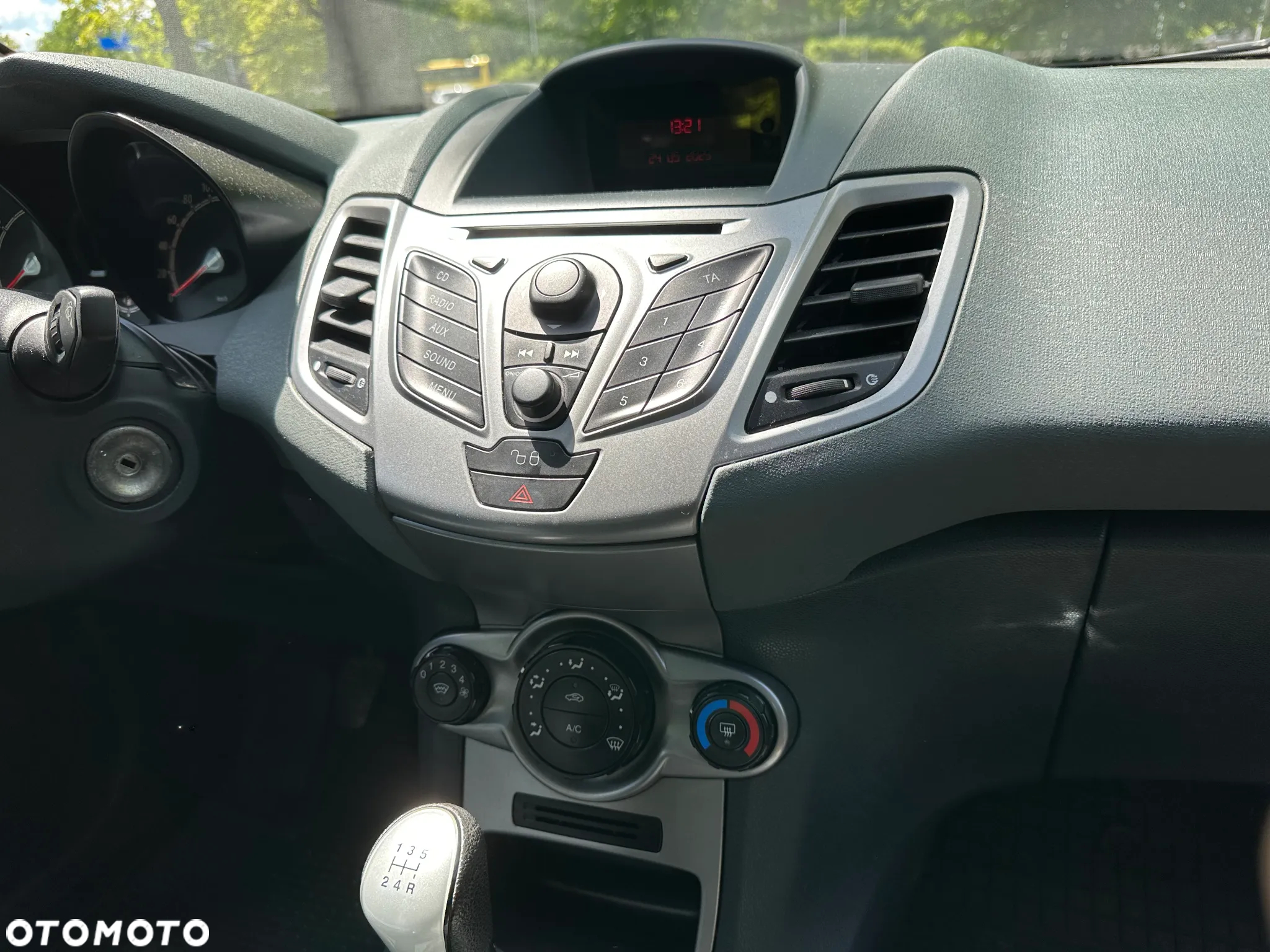 Ford Fiesta 1.25 Ambiente - 19