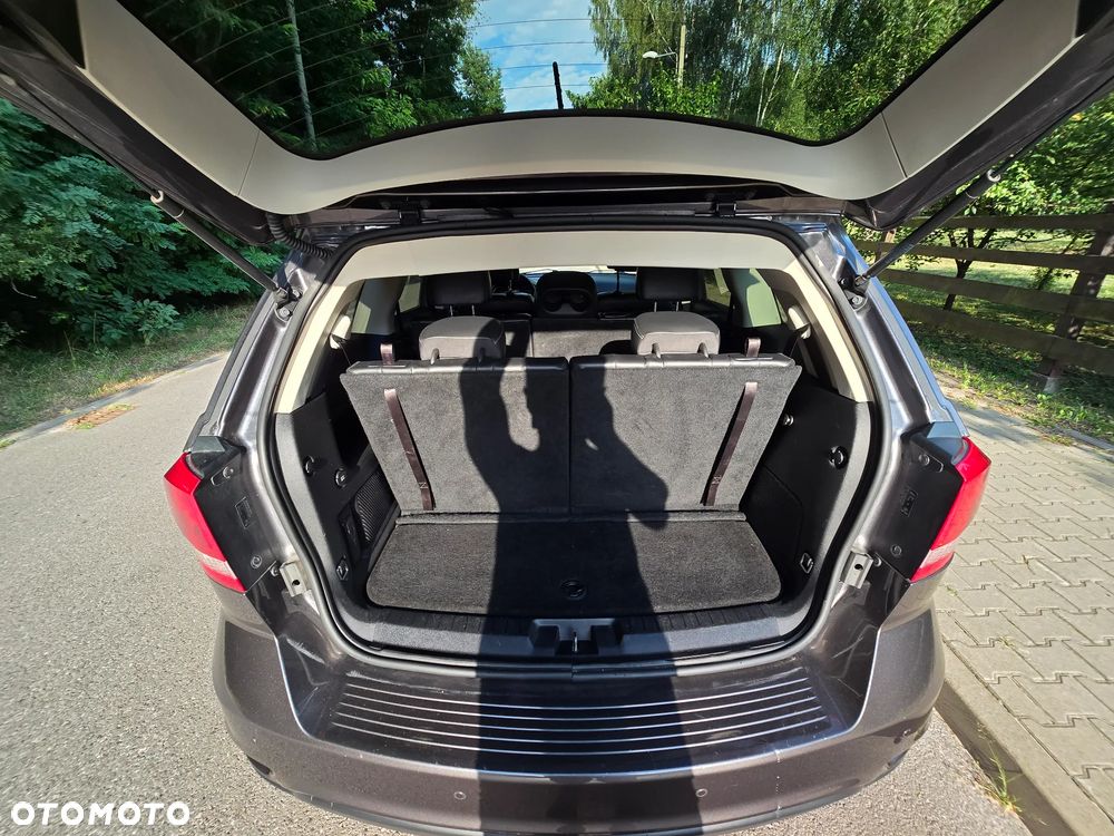 Fiat Freemont 2.0 Multijet Lounge AWD - 28