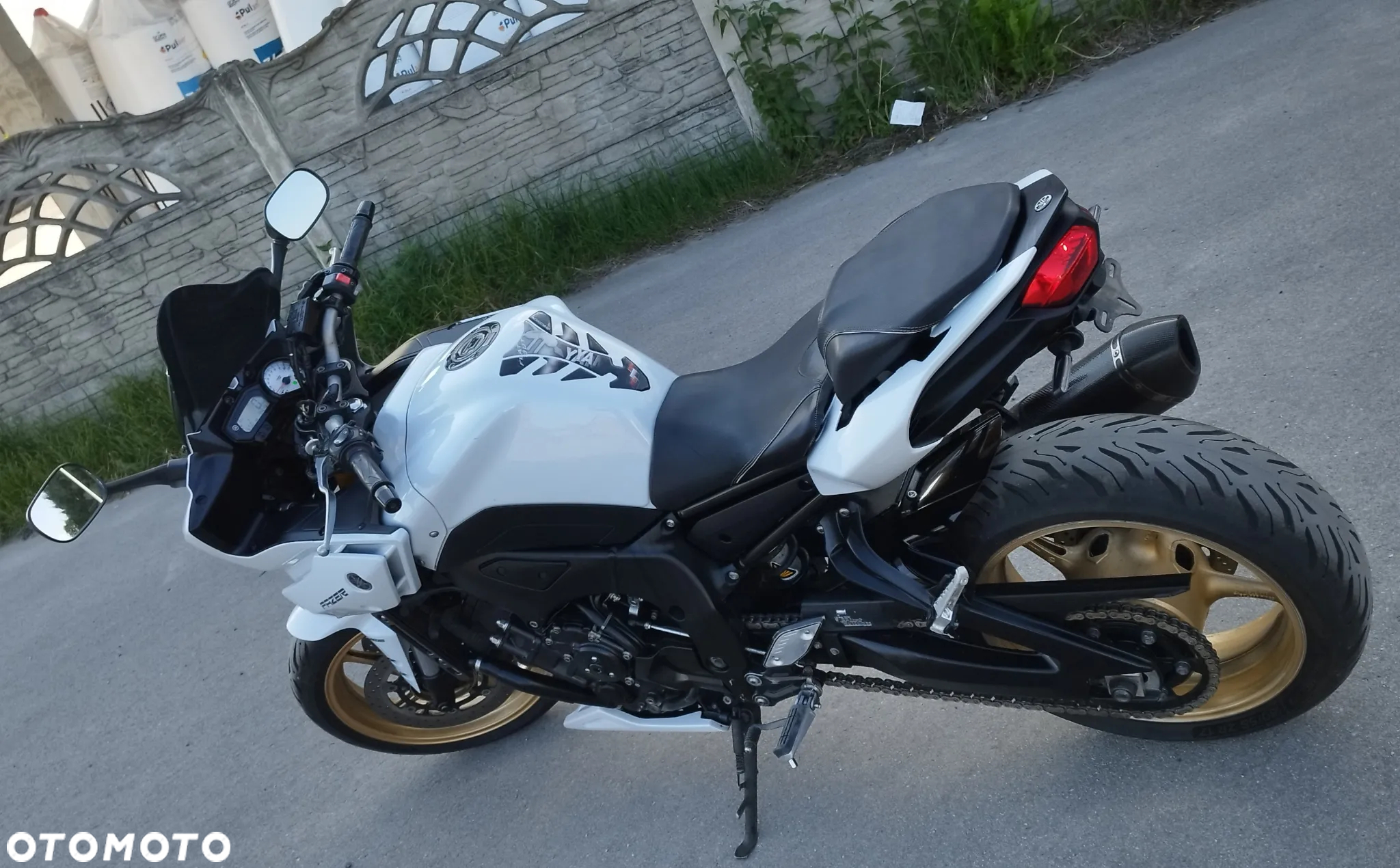 Yamaha FZ8 - 18