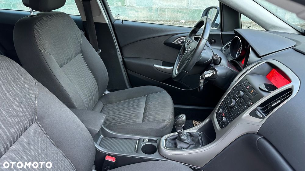 Opel Astra 1.4 Turbo Design Edition - 25
