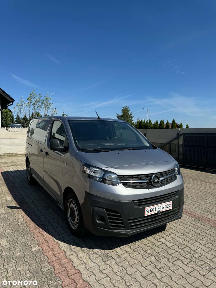 Opel Vivaro - 1