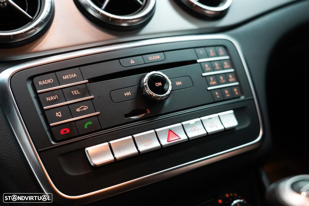 Mercedes-Benz CLA 180 d AMG Line - 13