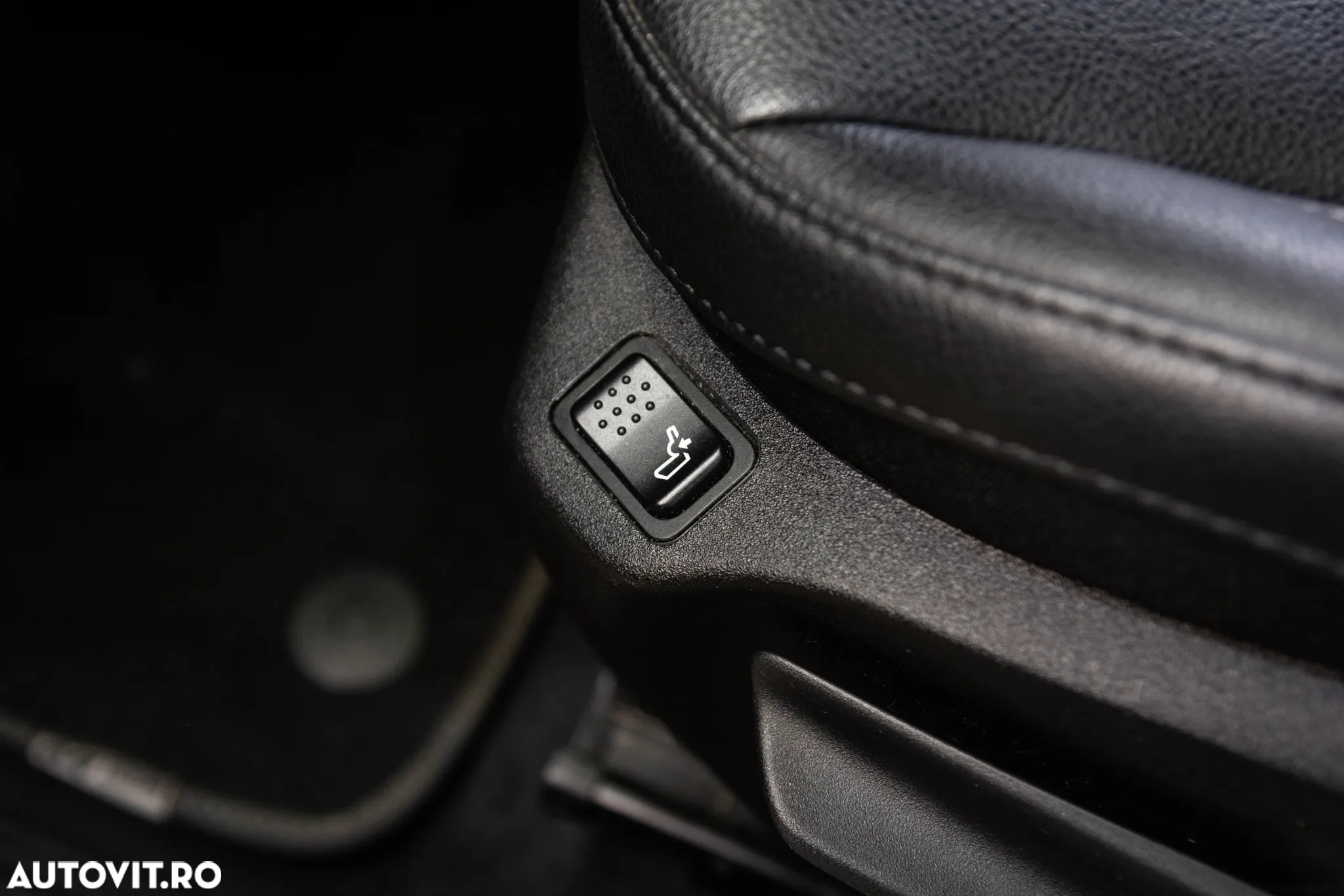 Jeep Compass 1.3 T4 4xe PLUG-IN HYBRID Automatik Altitude - 28