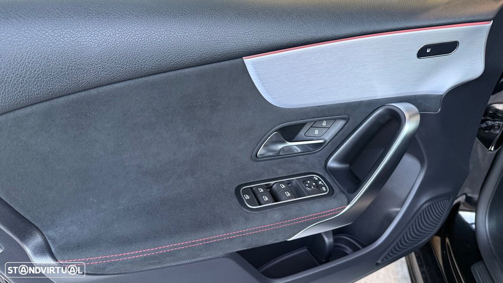 Mercedes-Benz A 180 AMG Line - 20