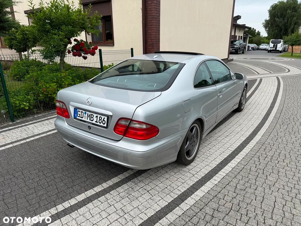 Mercedes-Benz CLK 320 - 11