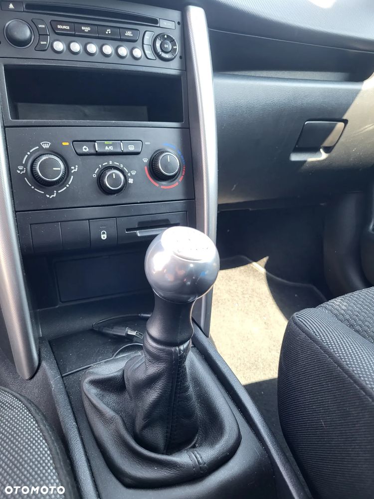 Peugeot 207 1.4 HDi Trendy Euro5 - 14